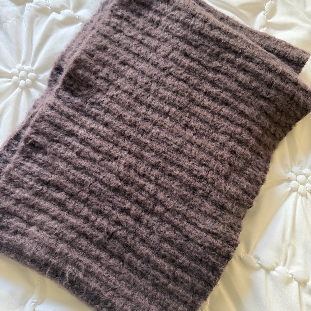 Soft & Cozy mauve infinity Knit Scarf